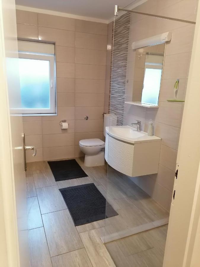 Apartman 2 Punta Pakoštane Exterior foto